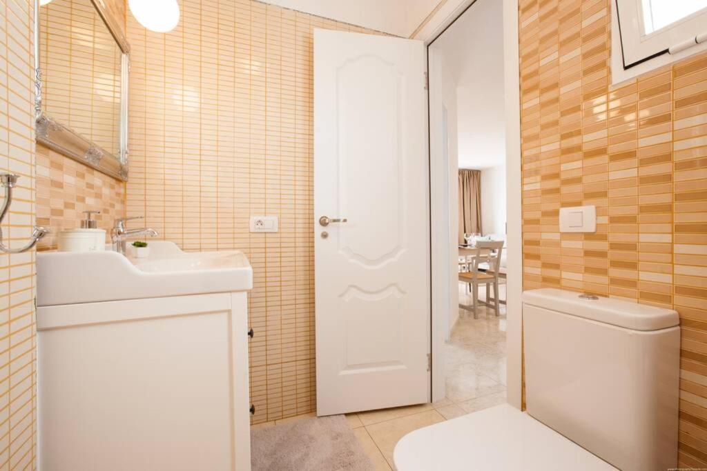 Apartment Laura Playa La Arena Puerto de Santiago  Eksteriør billede